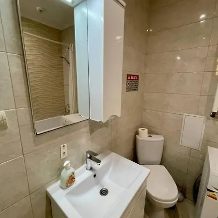 Apartamento Hotelroom 32 *